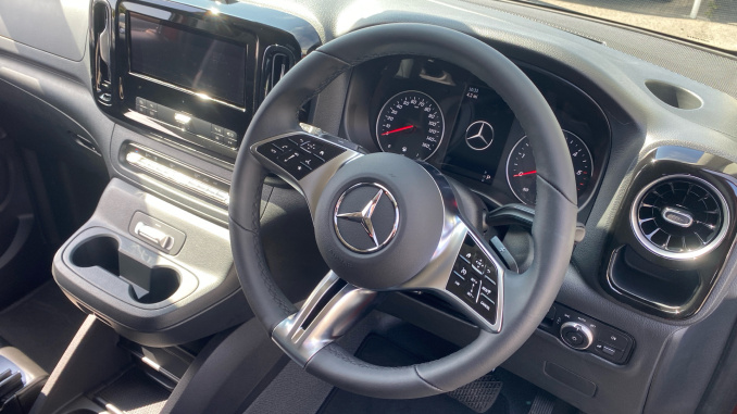Mercedes-Benz Vito L2 Diesel Rwd 119CDI Select Crew Van 9G-Tronic - Image 23